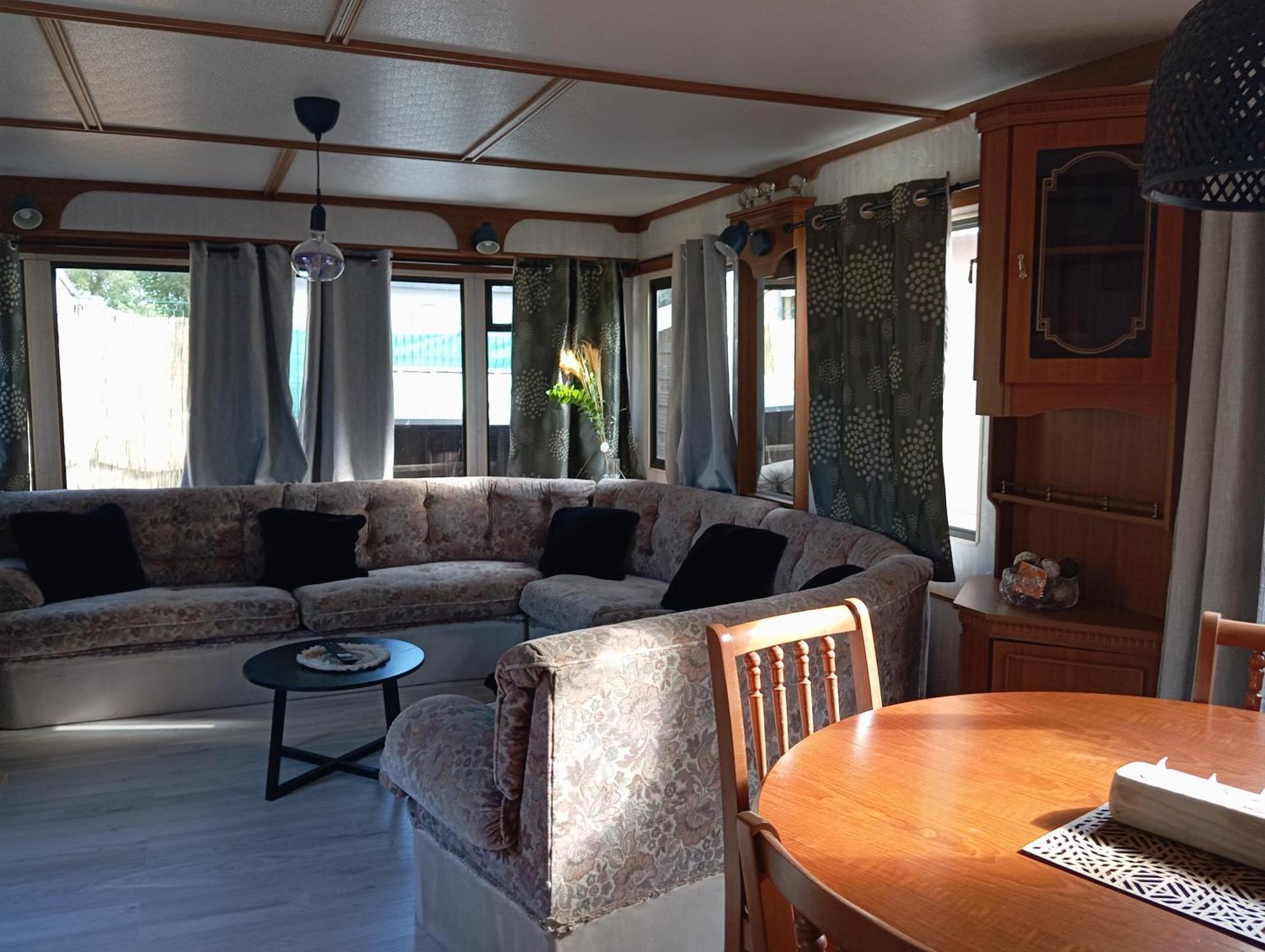 Vacances Familiales Dans Camping Avec Piscine Fréjus Habitación foto