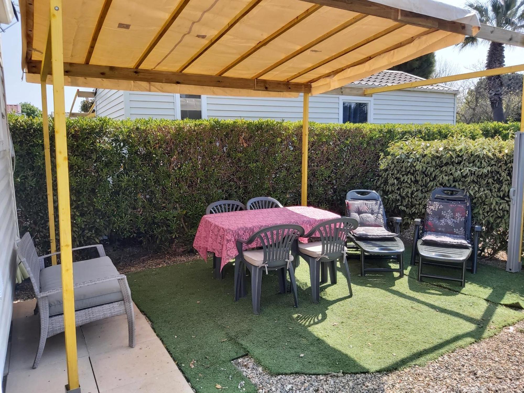 Vacances Familiales Dans Camping Avec Piscine Fréjus Habitación foto
